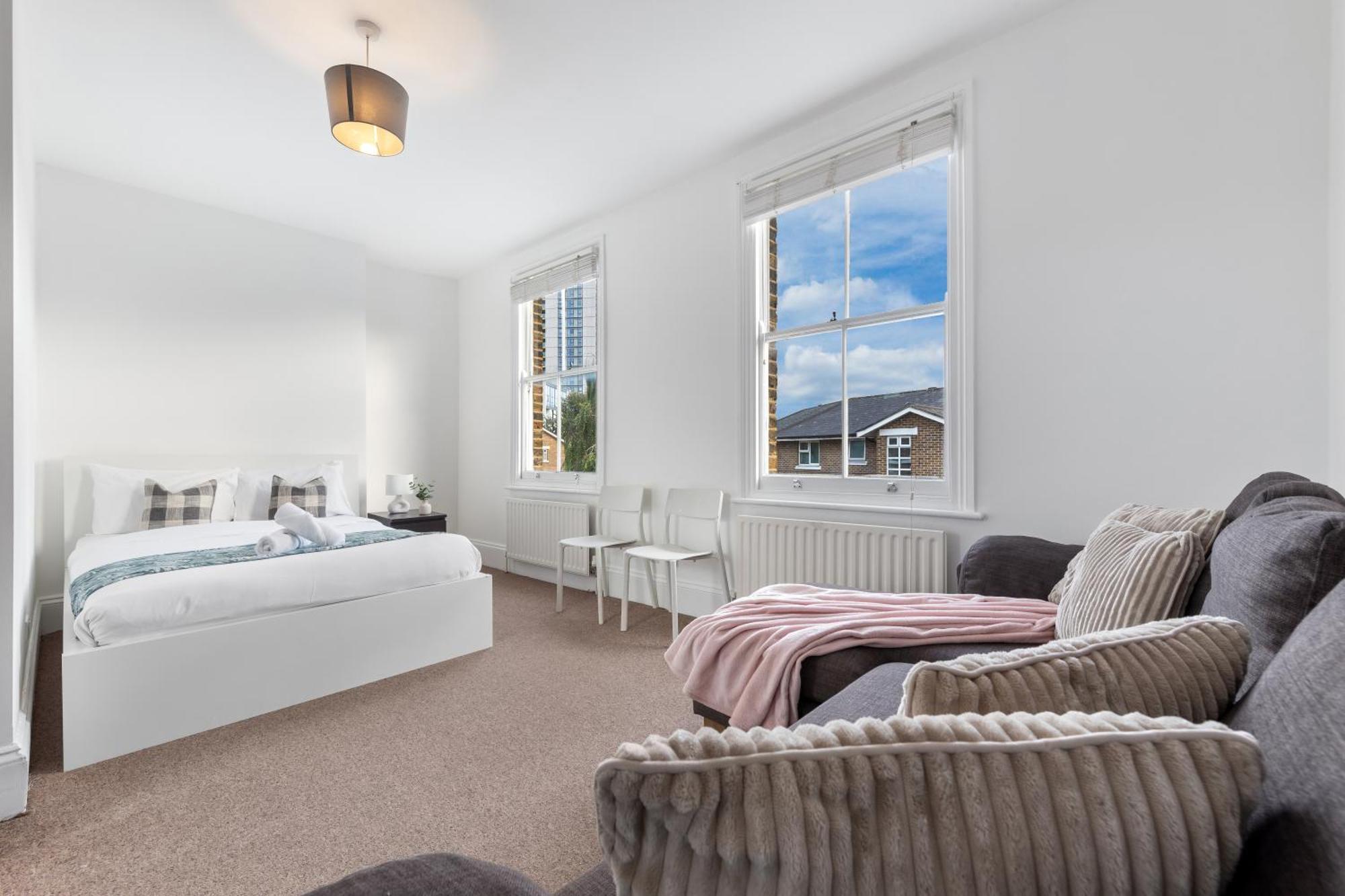 Luxury 4 Bedroom Flat With Stunning Shard View From Terrace In Central London! Next To Station, Sleeps 9 エクステリア 写真