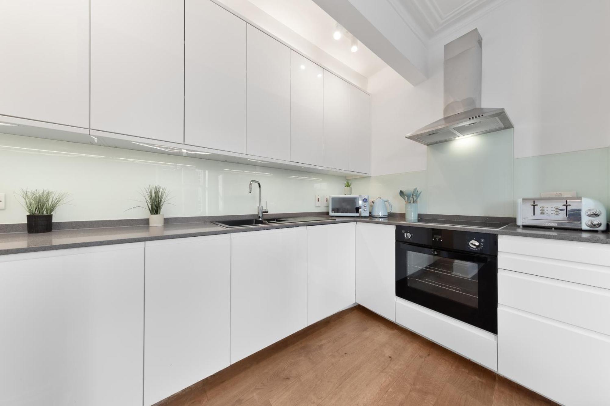 Luxury 4 Bedroom Flat With Stunning Shard View From Terrace In Central London! Next To Station, Sleeps 9 エクステリア 写真