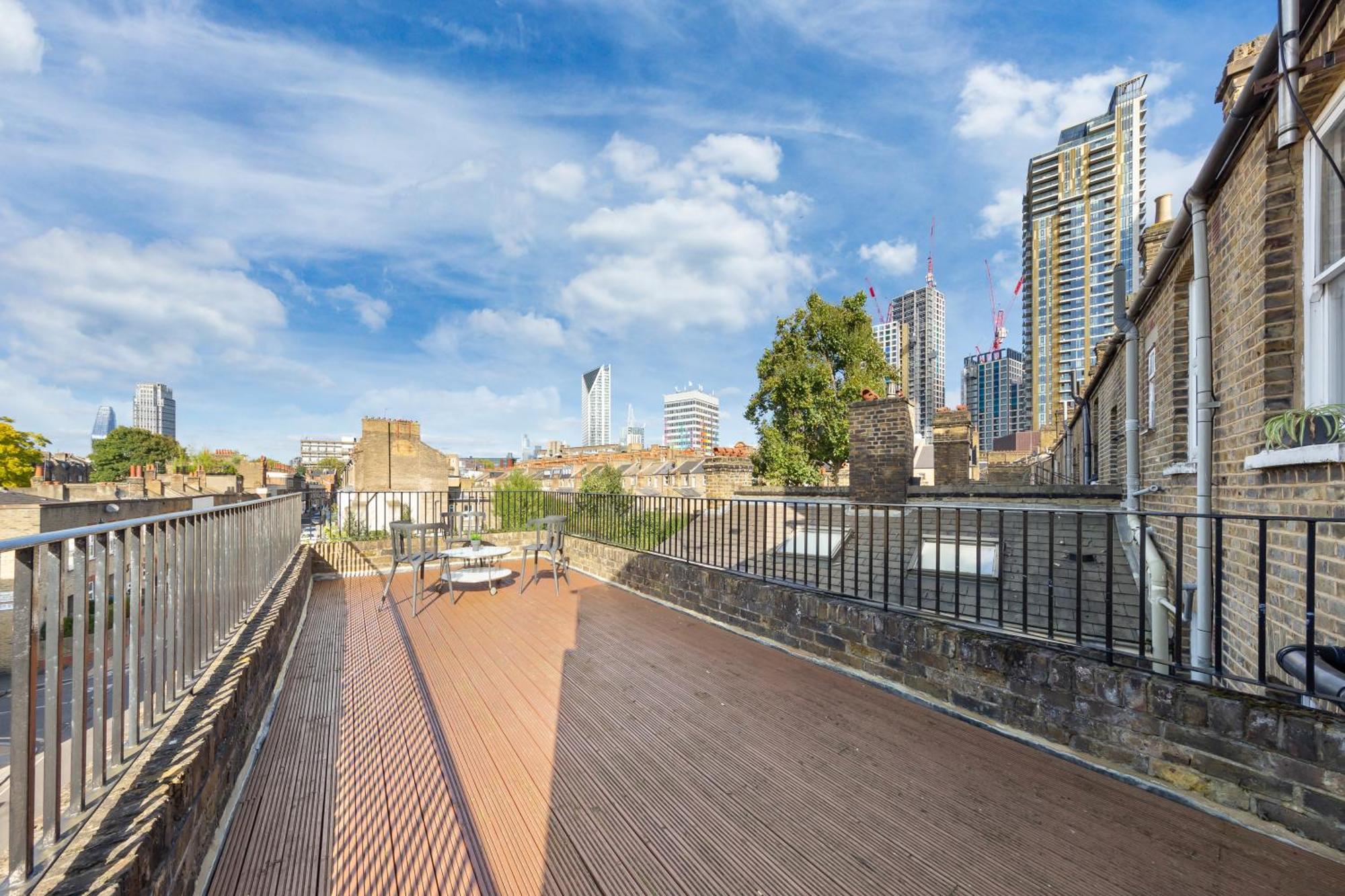 Luxury 4 Bedroom Flat With Stunning Shard View From Terrace In Central London! Next To Station, Sleeps 9 エクステリア 写真