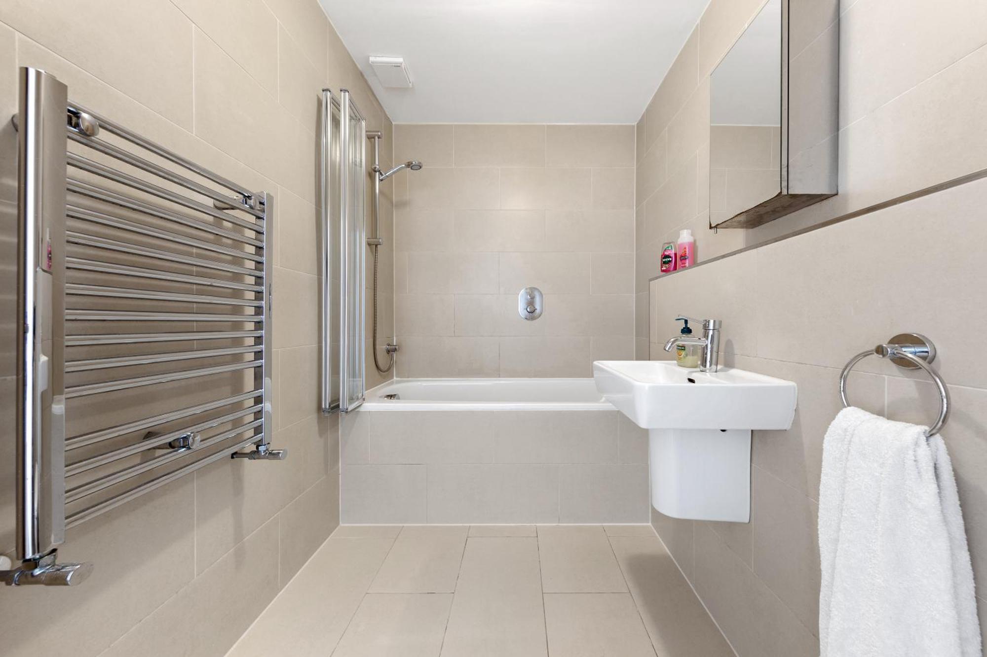 Luxury 4 Bedroom Flat With Stunning Shard View From Terrace In Central London! Next To Station, Sleeps 9 エクステリア 写真