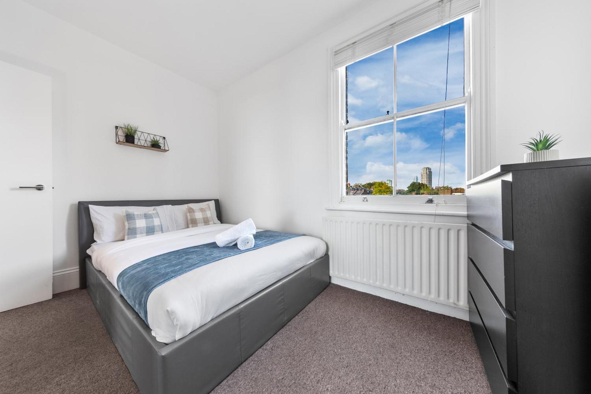 Luxury 4 Bedroom Flat With Stunning Shard View From Terrace In Central London! Next To Station, Sleeps 9 エクステリア 写真