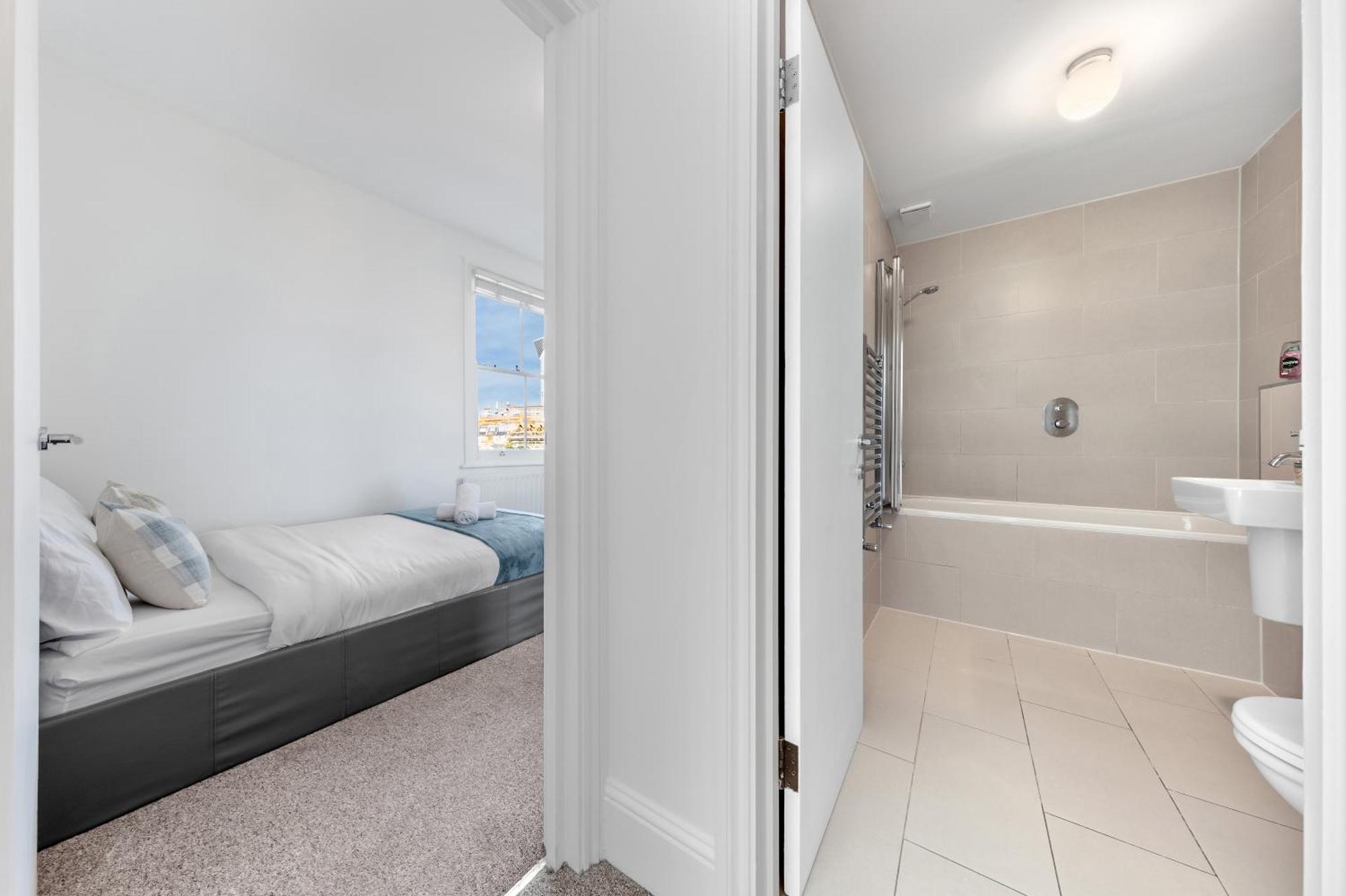 Luxury 4 Bedroom Flat With Stunning Shard View From Terrace In Central London! Next To Station, Sleeps 9 エクステリア 写真