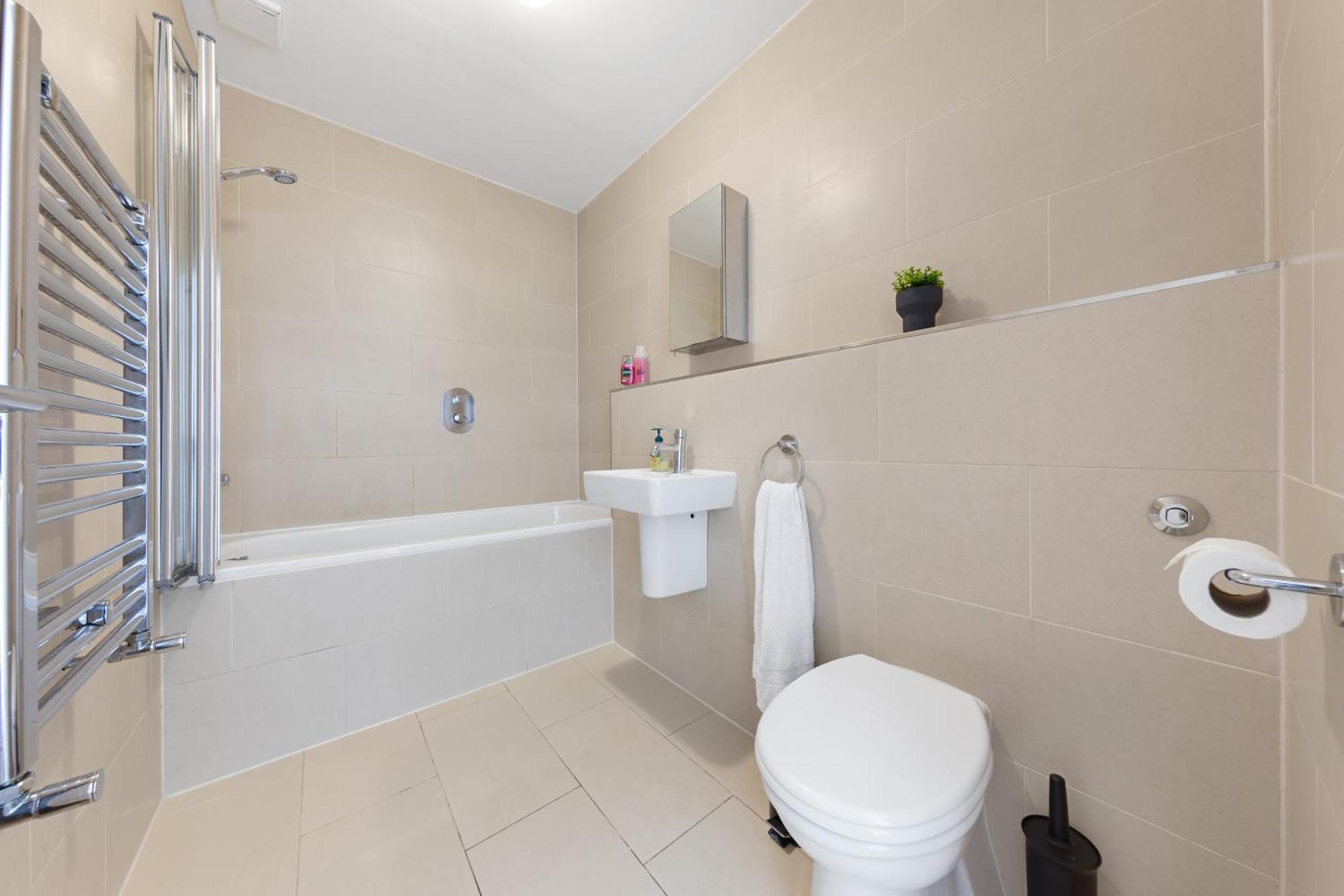 Luxury 4 Bedroom Flat With Stunning Shard View From Terrace In Central London! Next To Station, Sleeps 9 エクステリア 写真