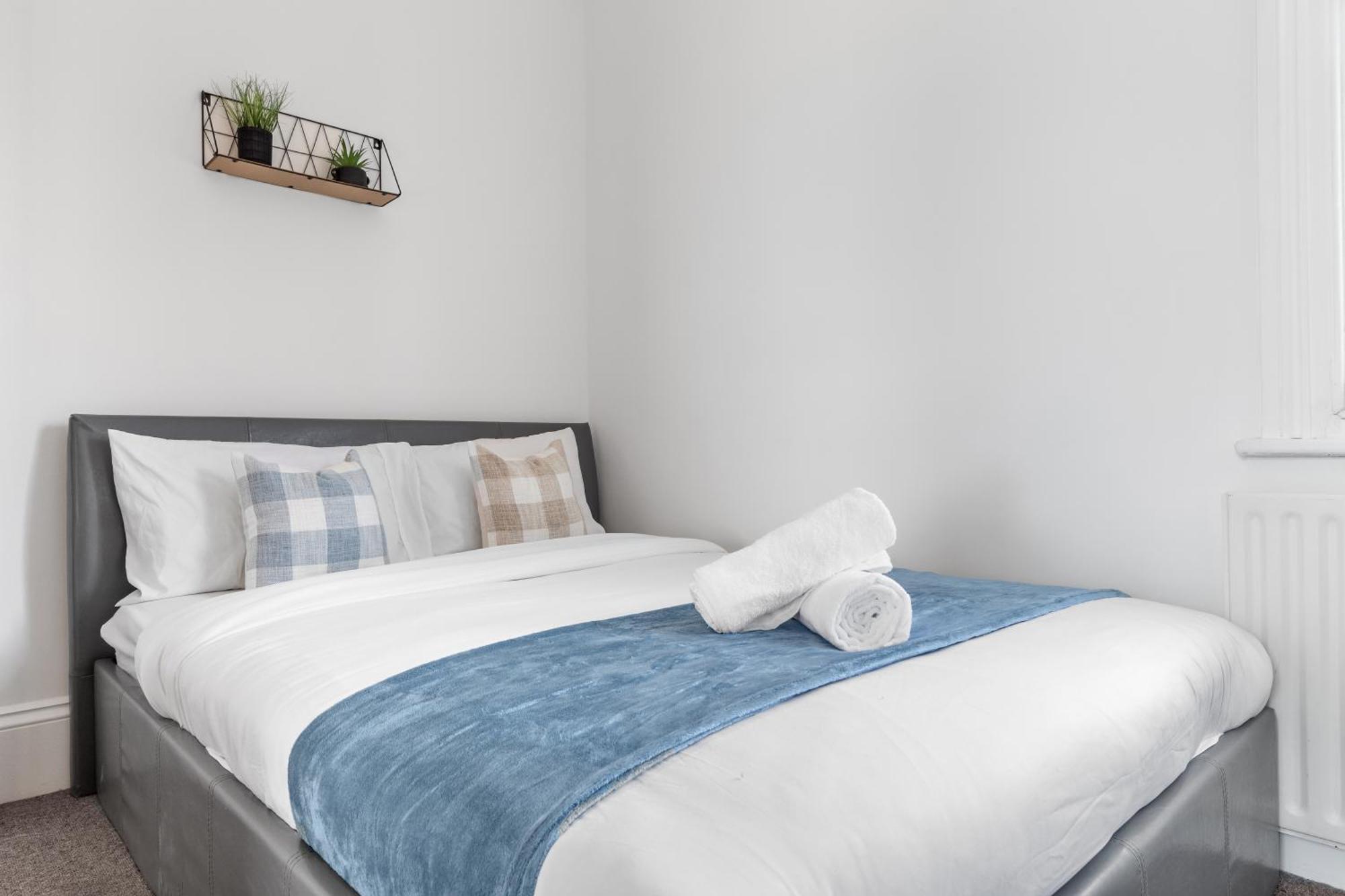 Luxury 4 Bedroom Flat With Stunning Shard View From Terrace In Central London! Next To Station, Sleeps 9 エクステリア 写真