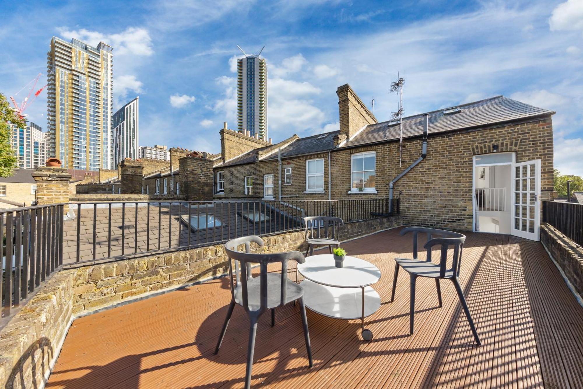 Luxury 4 Bedroom Flat With Stunning Shard View From Terrace In Central London! Next To Station, Sleeps 9 エクステリア 写真