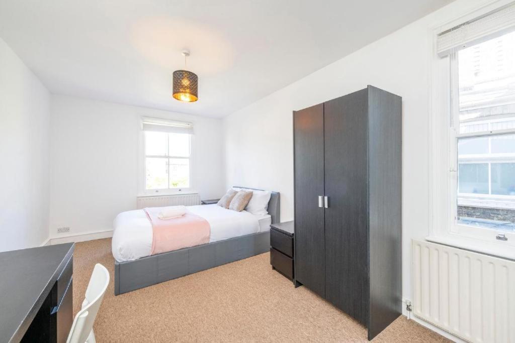 Luxury 4 Bedroom Flat With Stunning Shard View From Terrace In Central London! Next To Station, Sleeps 9 部屋 写真