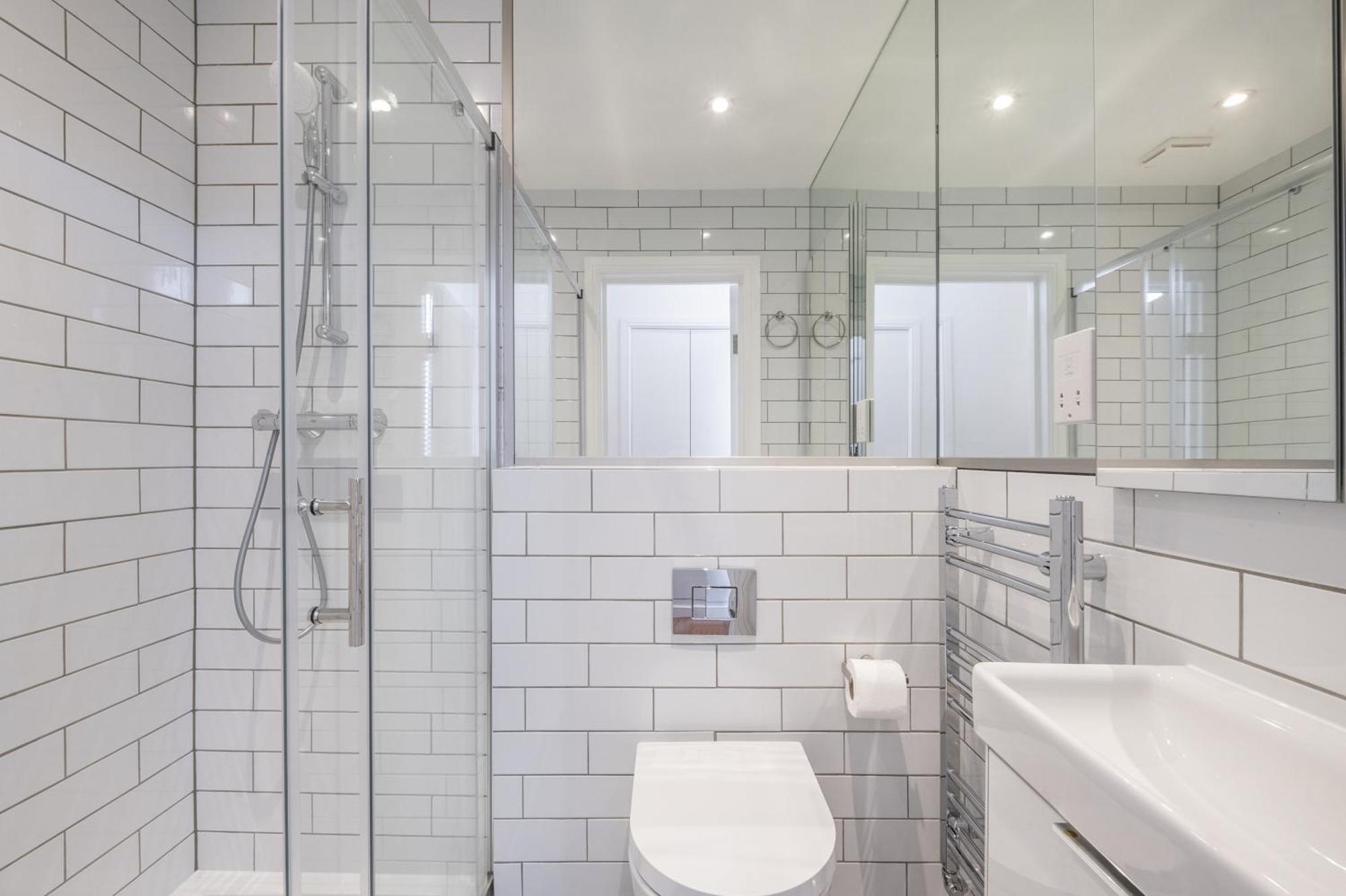 Luxury 4 Bedroom Flat With Stunning Shard View From Terrace In Central London! Next To Station, Sleeps 9 部屋 写真